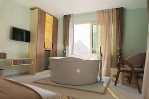 Aura Pyramids Boutique Hotel