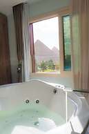 Aura Pyramids Boutique Hotel