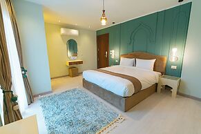 Aura Pyramids Boutique Hotel