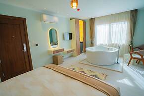 Aura Pyramids Boutique Hotel