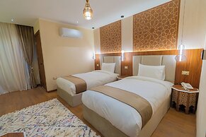 Aura Pyramids Boutique Hotel