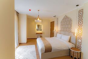 Aura Pyramids Boutique Hotel