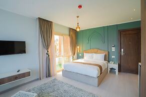Aura Pyramids Boutique Hotel