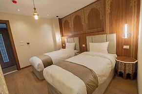 Aura Pyramids Boutique Hotel