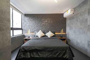 3 BR apartment 1 block from lleras park