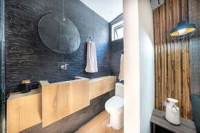 Provenza 5BR Jacuzzi 1 Block from Lleras