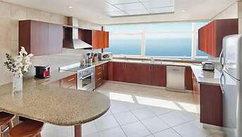 Premium Iconic Beachside JBR Stay