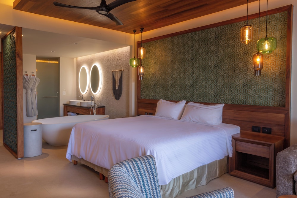 Platinum Tower at Sandos Playacar All Inclusive