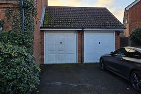 Garden - Pets - Parking - Wifi - Sleeps 2