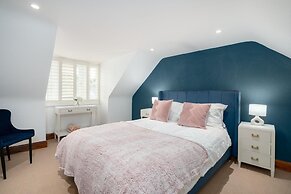 Beachside Stay - 4 Mins Walk - Free Parking