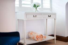 Beachside Stay - 4 Mins Walk - Free Parking