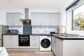 Airport Apartment - Aberdeen - Free Parking