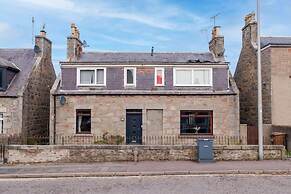 Airport Apartment - Aberdeen - Free Parking