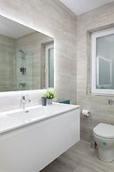 Chic Stylish Maisonette Near Tigne Point