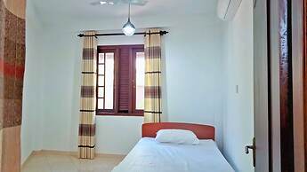 Roamer's ark villa