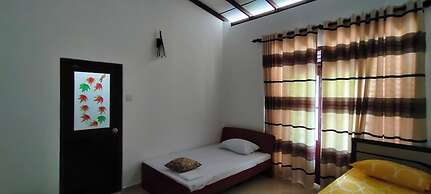 Roamer's ark villa