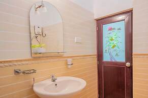 Roamer's ark villa