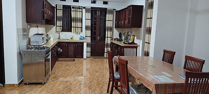 Roamer's ark villa