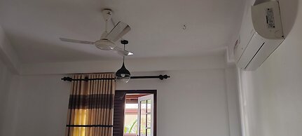 Roamer's ark villa