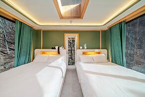 Gyeongju Space Private Pool Villa