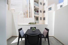 Modern Stylish 2BR With Balconies APT 1