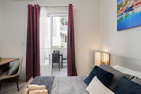 Modern Stylish 2BR With Balconies APT 1