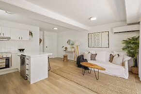 Markwell Surf · Courtyard Stay Steps from Beach