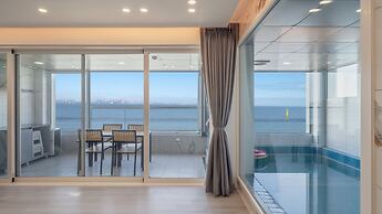 Pohang Luna Ocean View Pool Villa