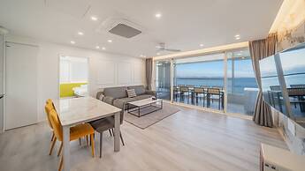 Pohang Luna Ocean View Pool Villa