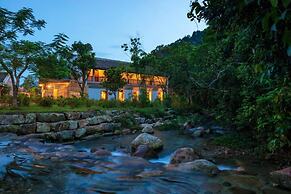 Yen Tu Village