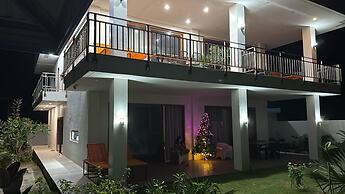 buddy's Beach House Sipalay