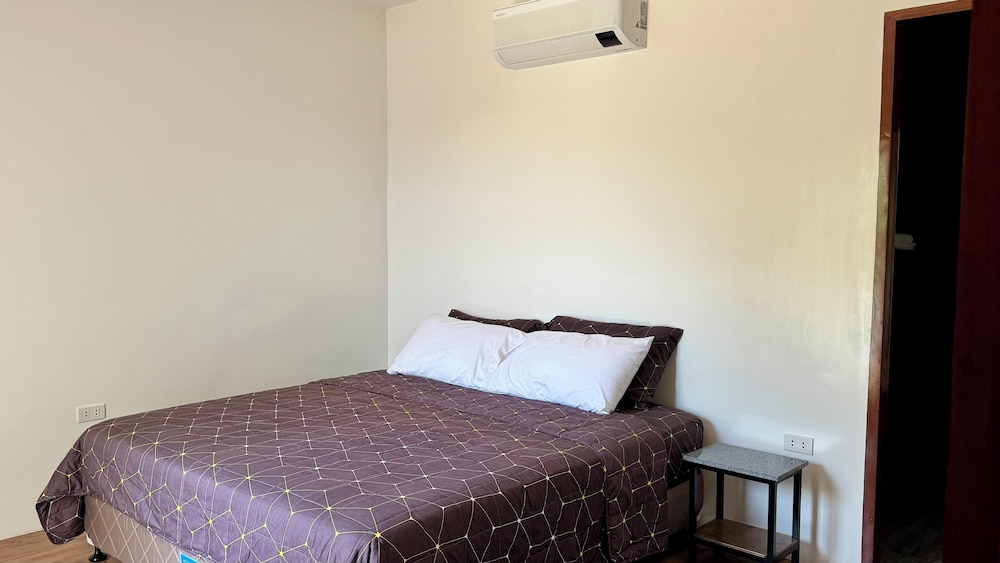 buddy's Beach House Sipalay
