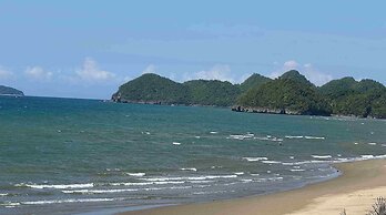 buddy's Beach House Sipalay