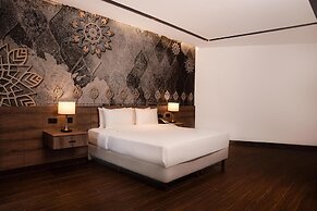 Golden Tulip Muscat The Village