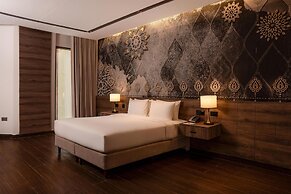 Golden Tulip Muscat The Village