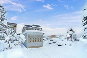 THE CRANE SANCTUARY KAMIFURANO