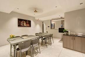 Hotel Sparsh Town