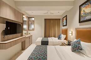 Hotel Sparsh Town