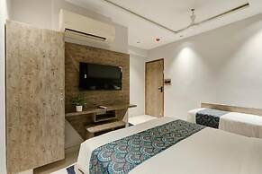 Hotel Sparsh Town