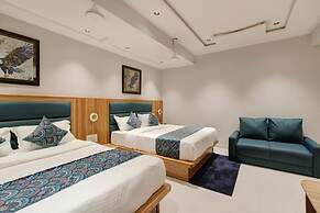 Hotel Sparsh Town