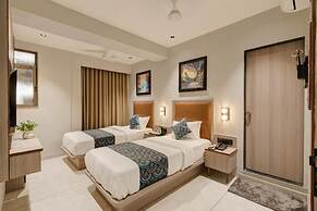 Hotel Sparsh Town