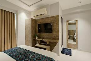 Hotel Sparsh Town