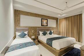 Hotel Sparsh Town