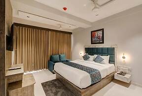 Hotel Sparsh Town