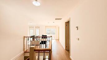 StayAU Family Haven Pet-Friendly