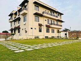 New Royal Orbit Hotel & Restro Udaipur