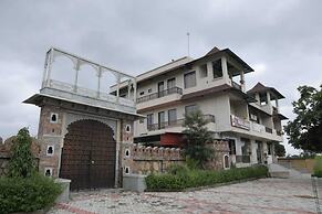 New Royal Orbit Hotel & Restro Udaipur