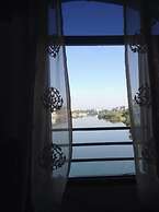 Serene Lakeside Homestay