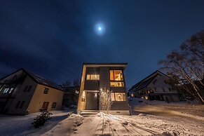 FURANO ECLAT