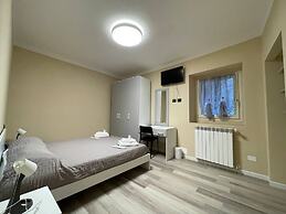 Casa Alone